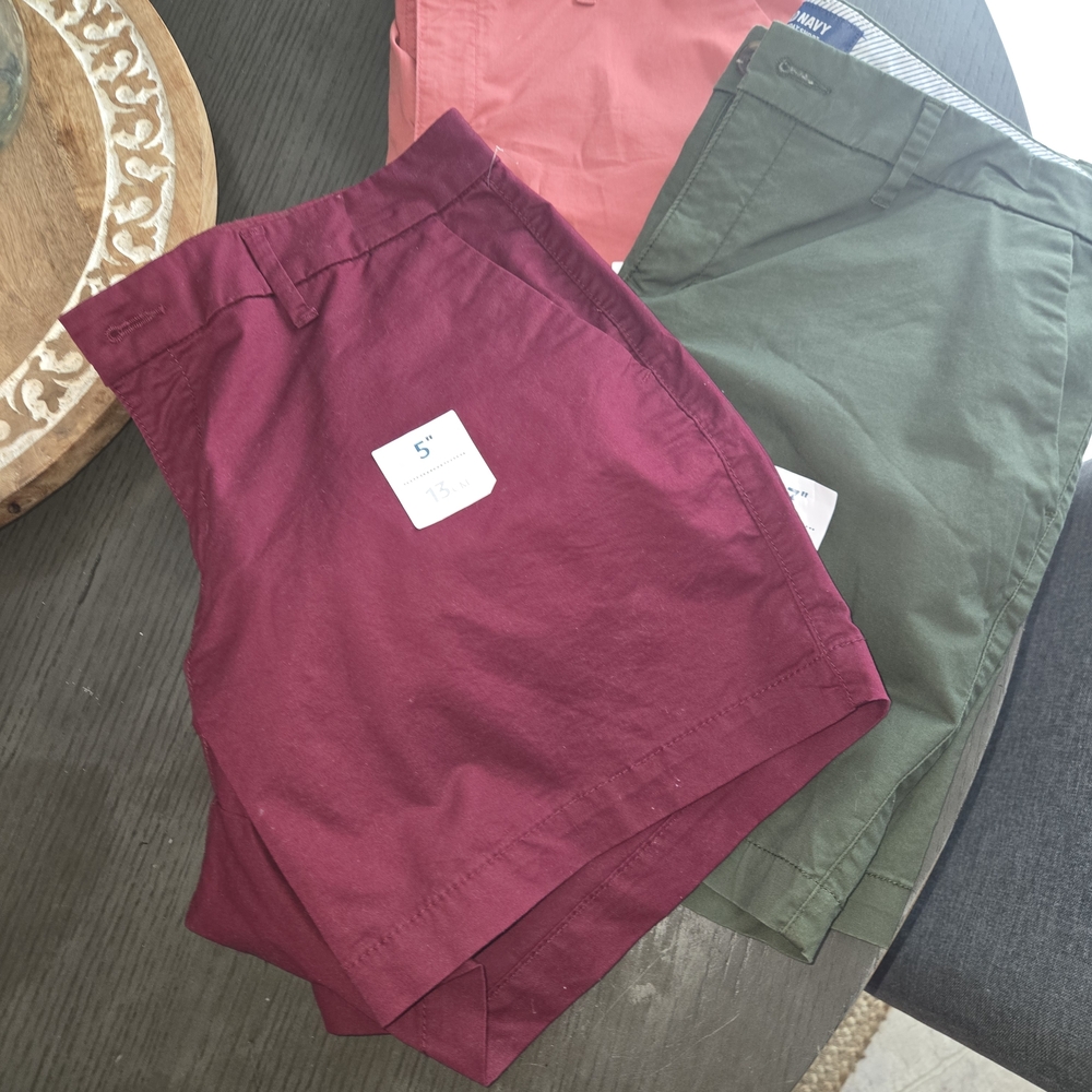 Old Navy Women's Shorts in Red and Green
